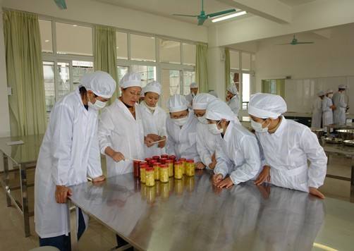 山東藍海職業學校食品加工技術專業教師水平如何？